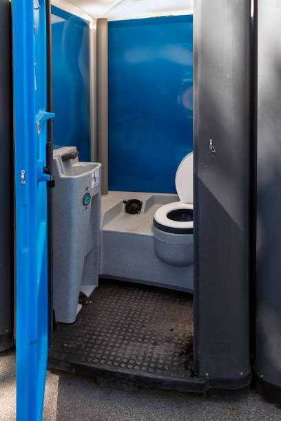 Portable Toilet Options We Offer in Chuluota, FL